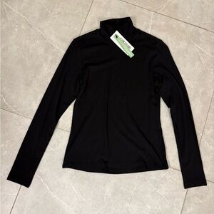 NWT Frank and Oak cotton turtleneck t shirt. Size small. Color black.